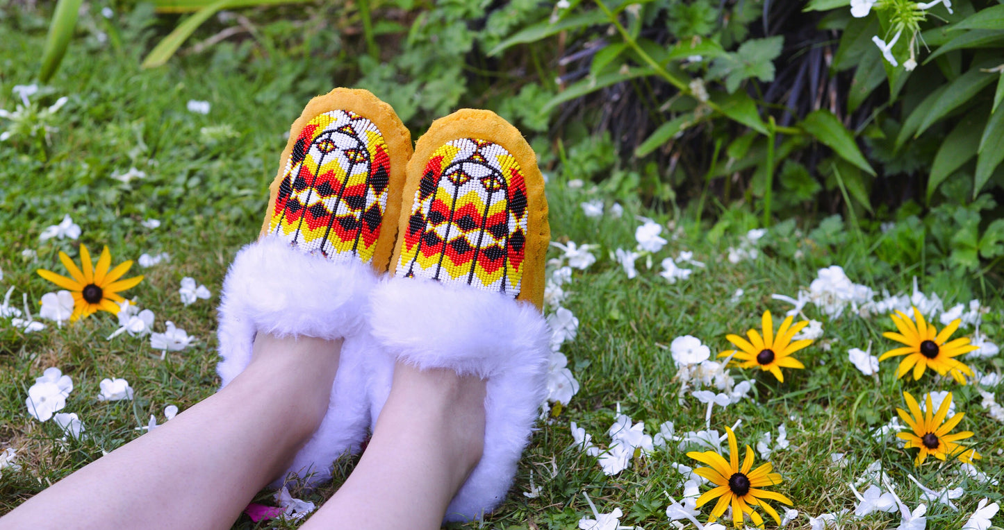 Authentic Leather Beaded Moccasins Handmade beaded moccasins with Intricate bead-work and Fux Fur