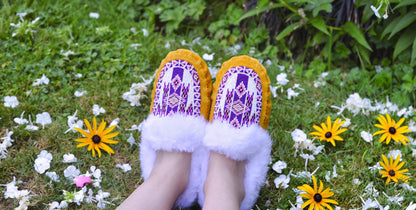 Authentic Leather Beaded Moccasins Handmade beaded moccasins with Intricate bead-work and Fux Fur