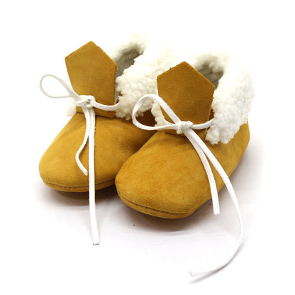 Genuine Soft Leather Handmade Moccasins/Shoes with fur for Babies