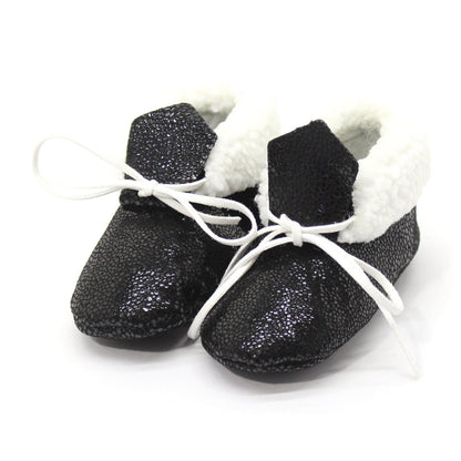 Genuine Soft Leather Handmade Moccasins/Shoes with fur for Babies